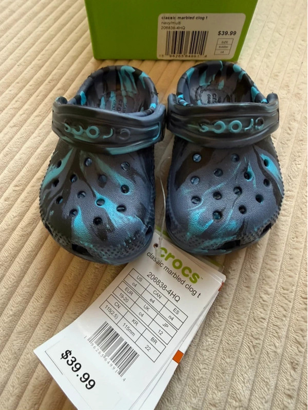 NEW In Box Toddler Marbled Crocs C4